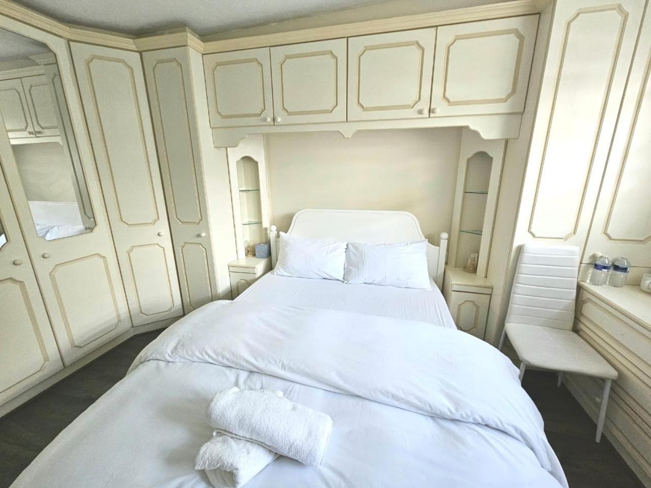 Jays-Rooms Pitsea Esterno foto